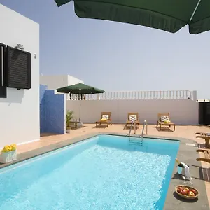 Grand Famara Villa